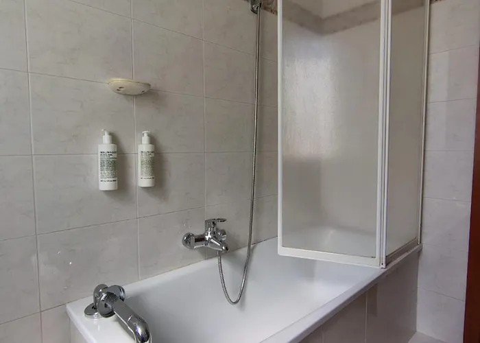 Il Rifugio Dell'ape Bed & Breakfast 4*